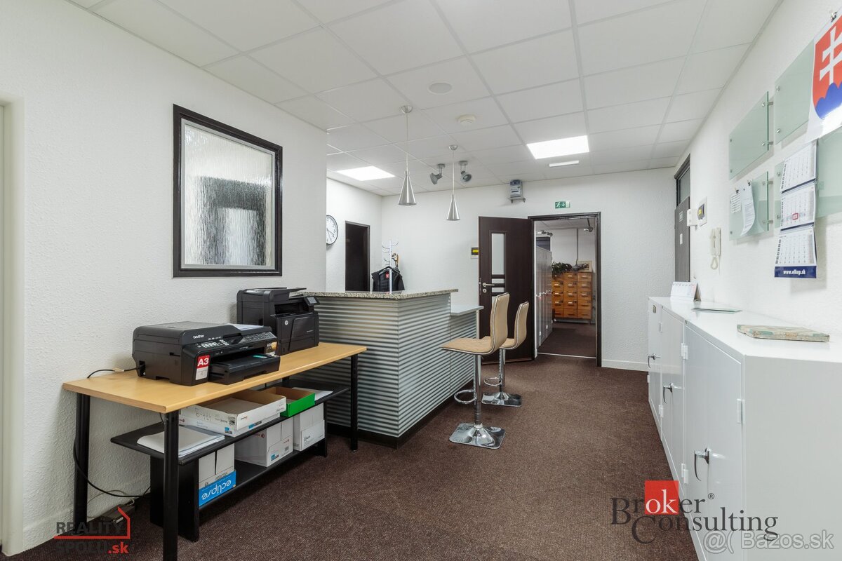 Prenájom komerčných - kancelárskych priestorov - Ružomberok - 3
