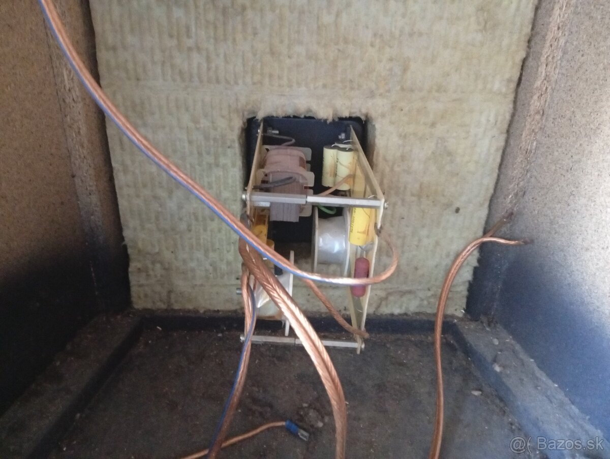 Trojpásmové reprobedne - skelety - 3