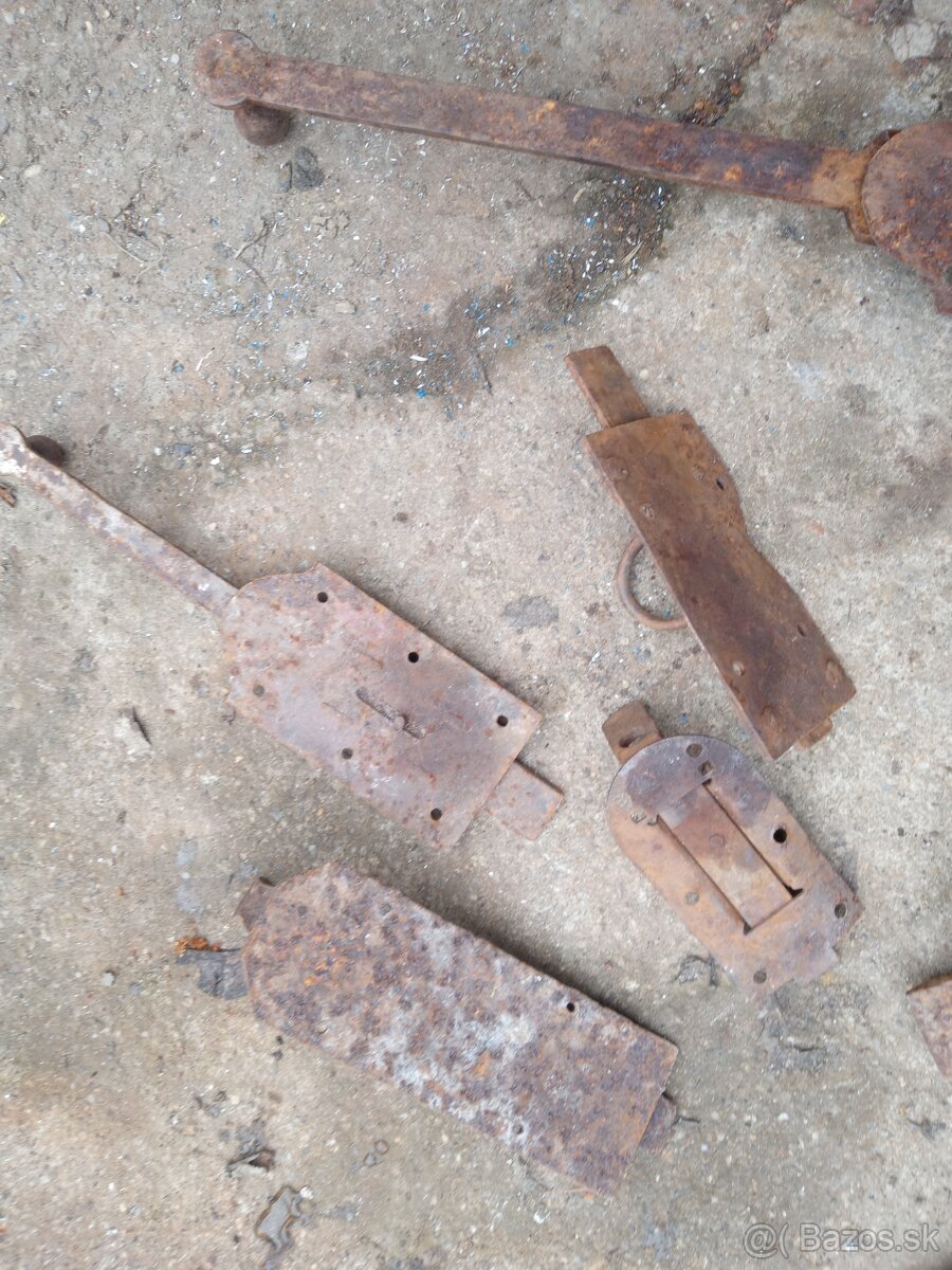 Reťaz.paklice.kluce.smalt nádoby - 3