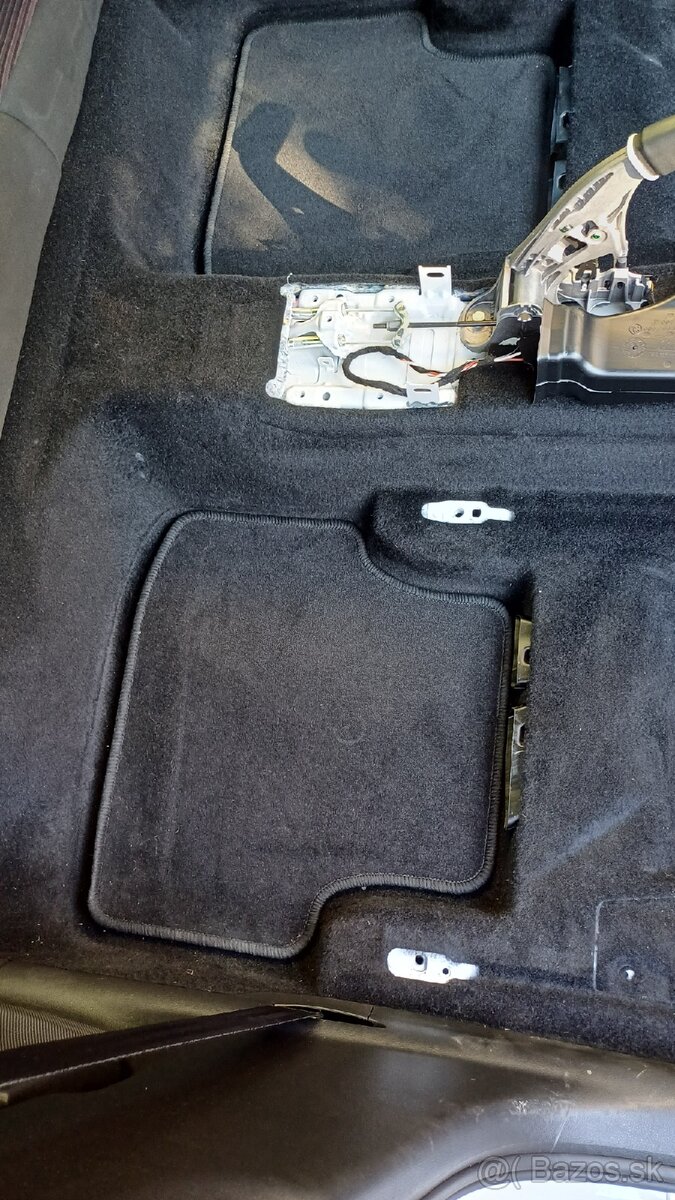 Škoda Octavia 1.6 TDI rok 2017 - 3