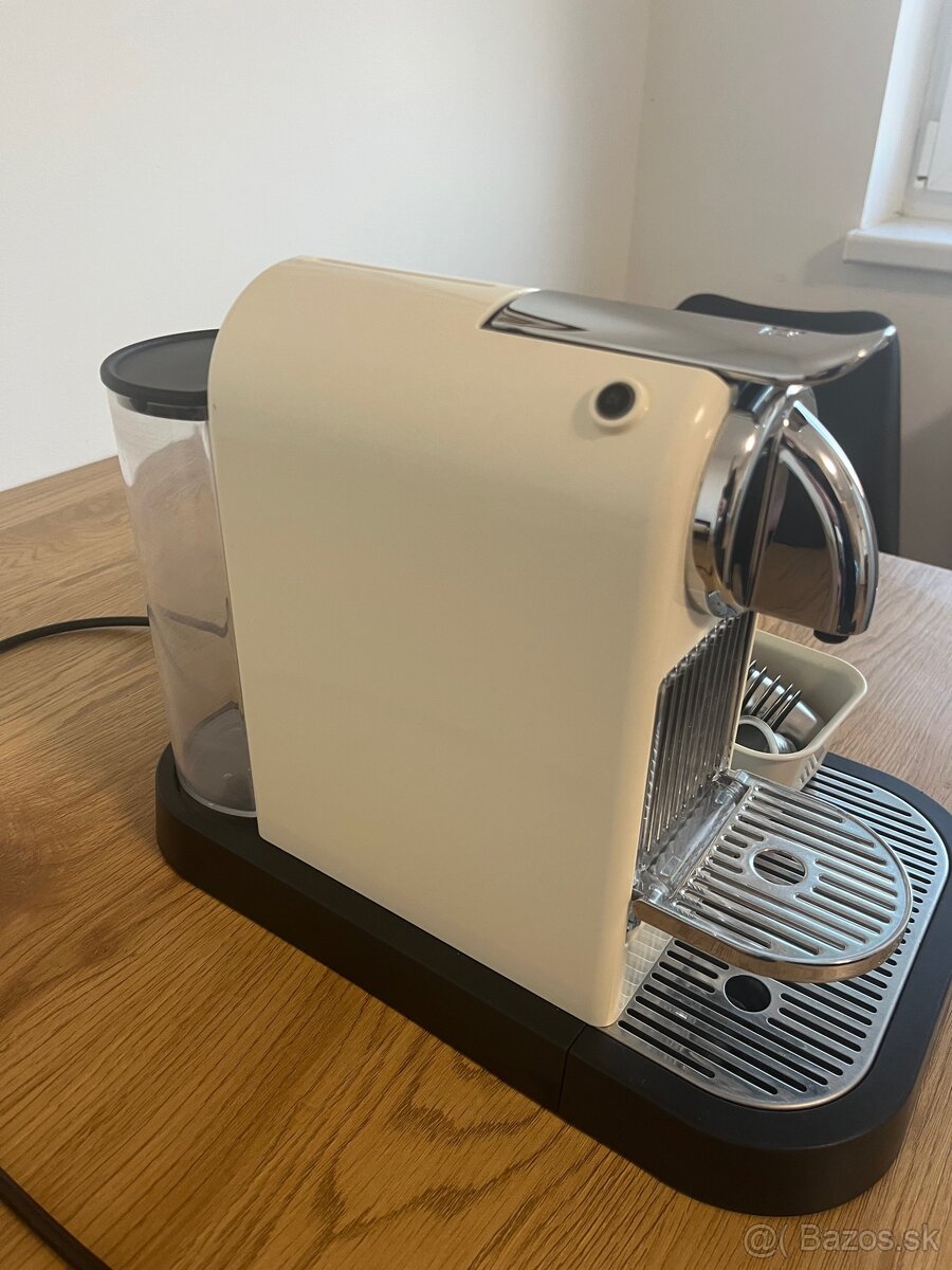 Kapsulový kávovar DeLonghi - 3