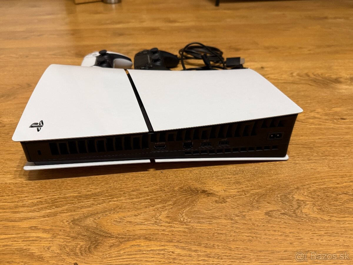 Playstation 5 slim 1TB digital - 3