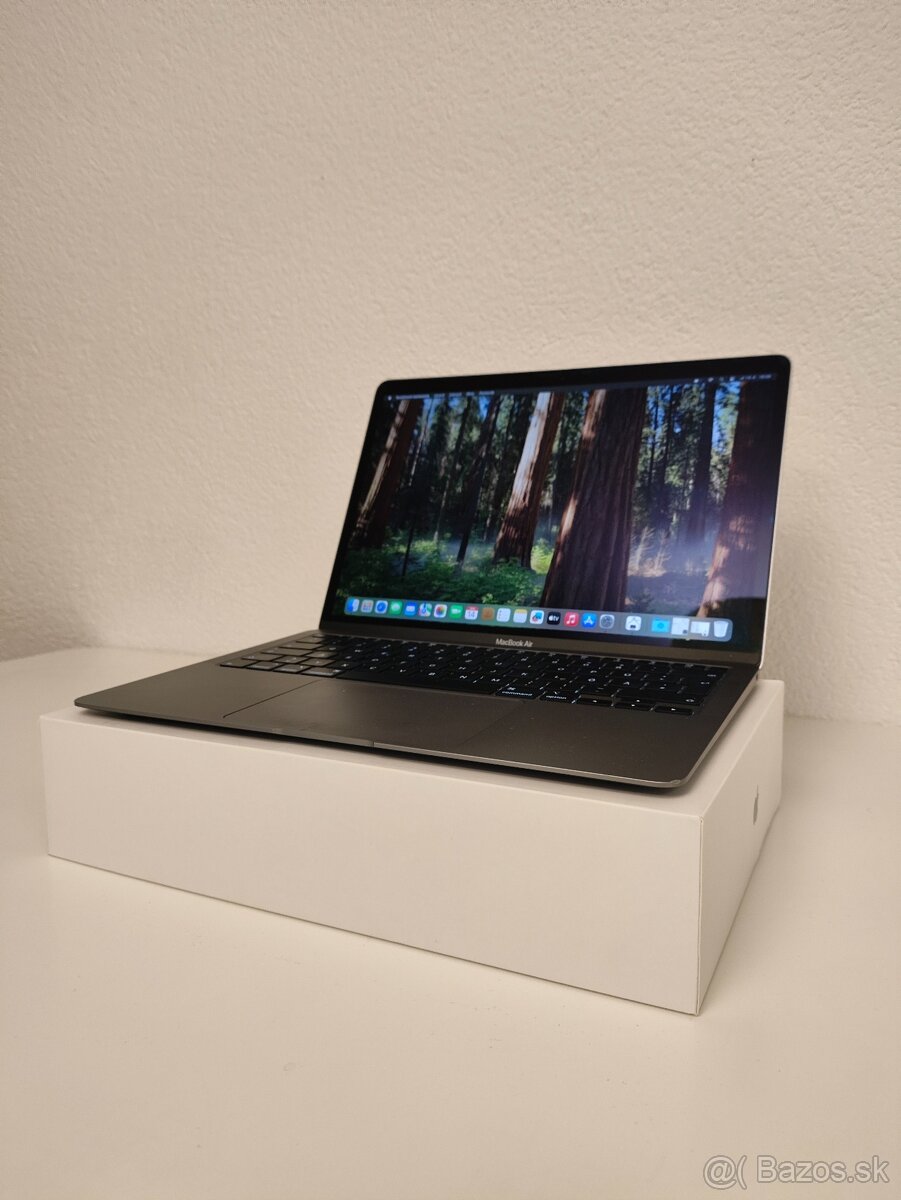 MacBook Air 2020 | i7 • 8GB • 256GB SSD - 3