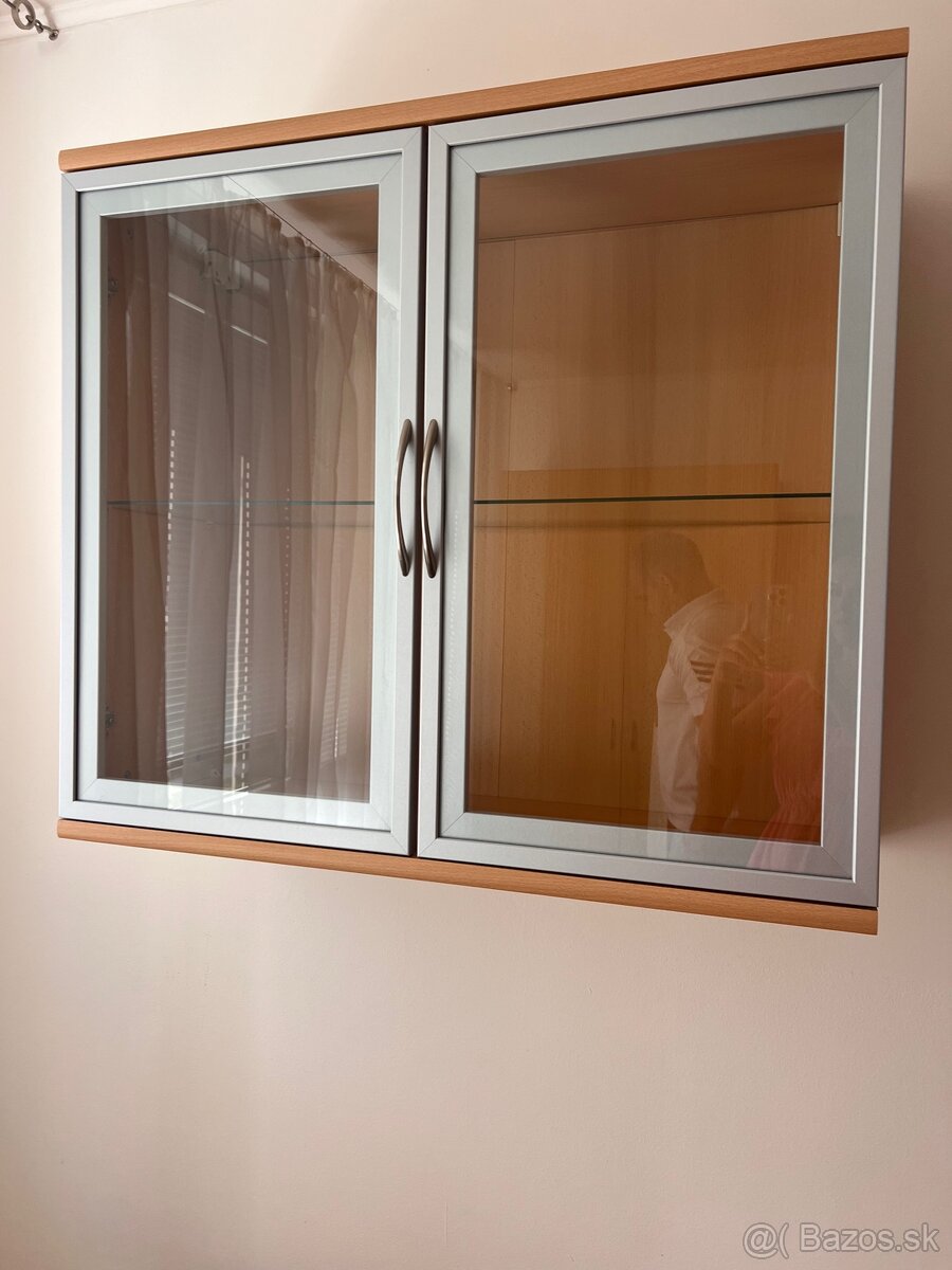 Zostava nábytku- 4 kusy- komoda+vitrína+skrinka+polica - 3