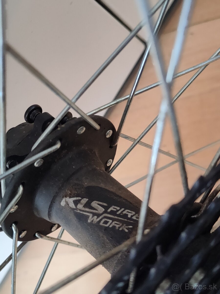 predám koleso 27,5 značky kellys - 3