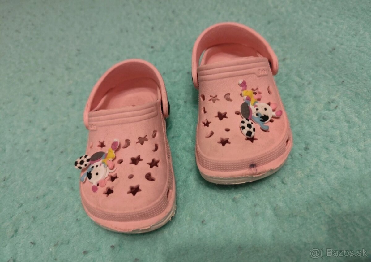 Dievčenské šľapky Crocsy ružové - 3