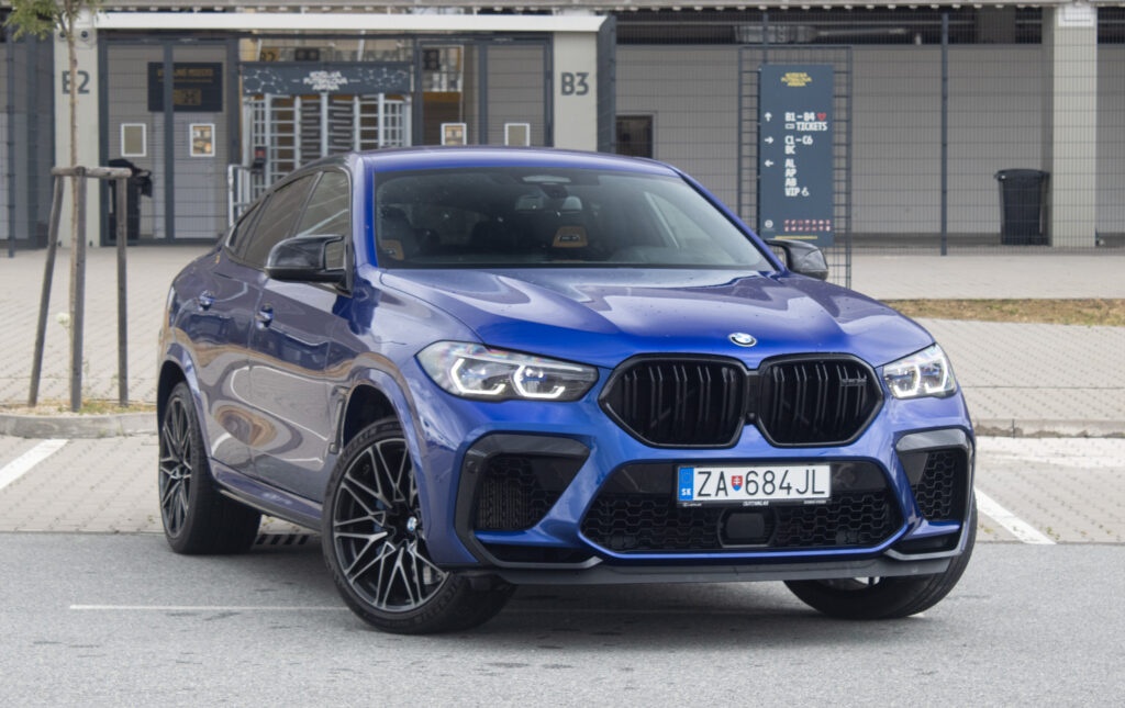 BMW X6 M Competition z roku 2021 - 3