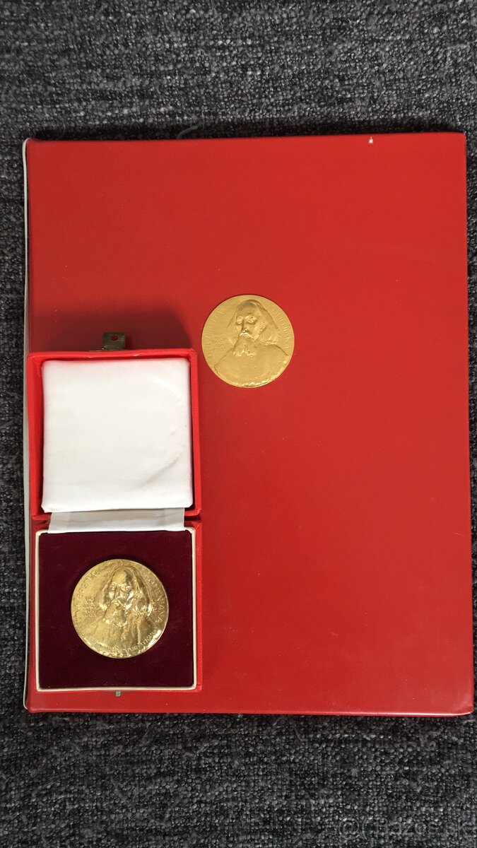 medaila plaketa J.A.Komenský - 3