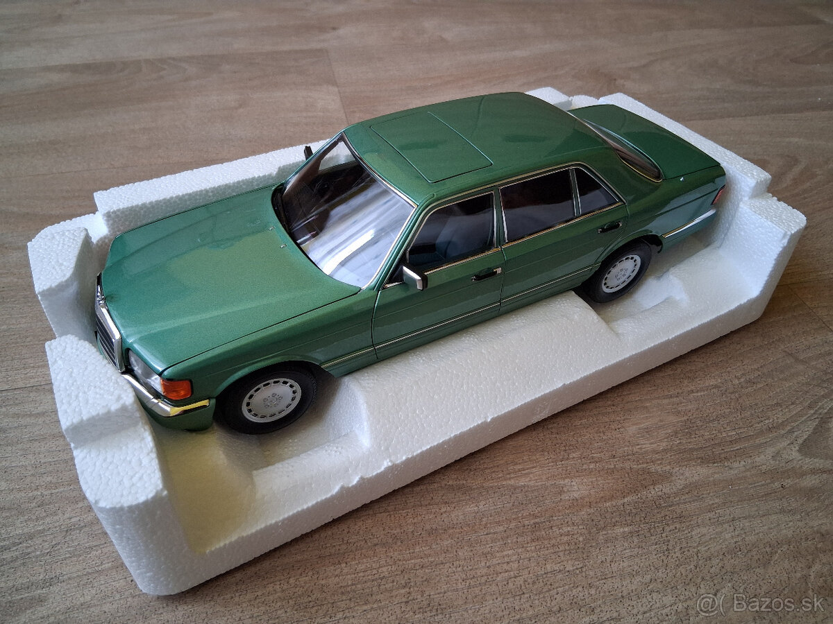 Mercedes-Benz 1:18 - 3