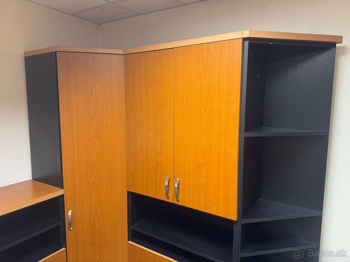 Prenájom kancelárie Kancelársky nábytok - 3