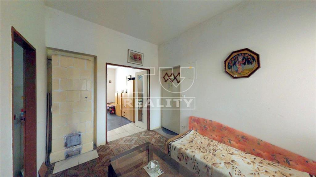 Na PREDAJ dvojizbový byt /63m2/ v centre mesta Lučenec... - 3