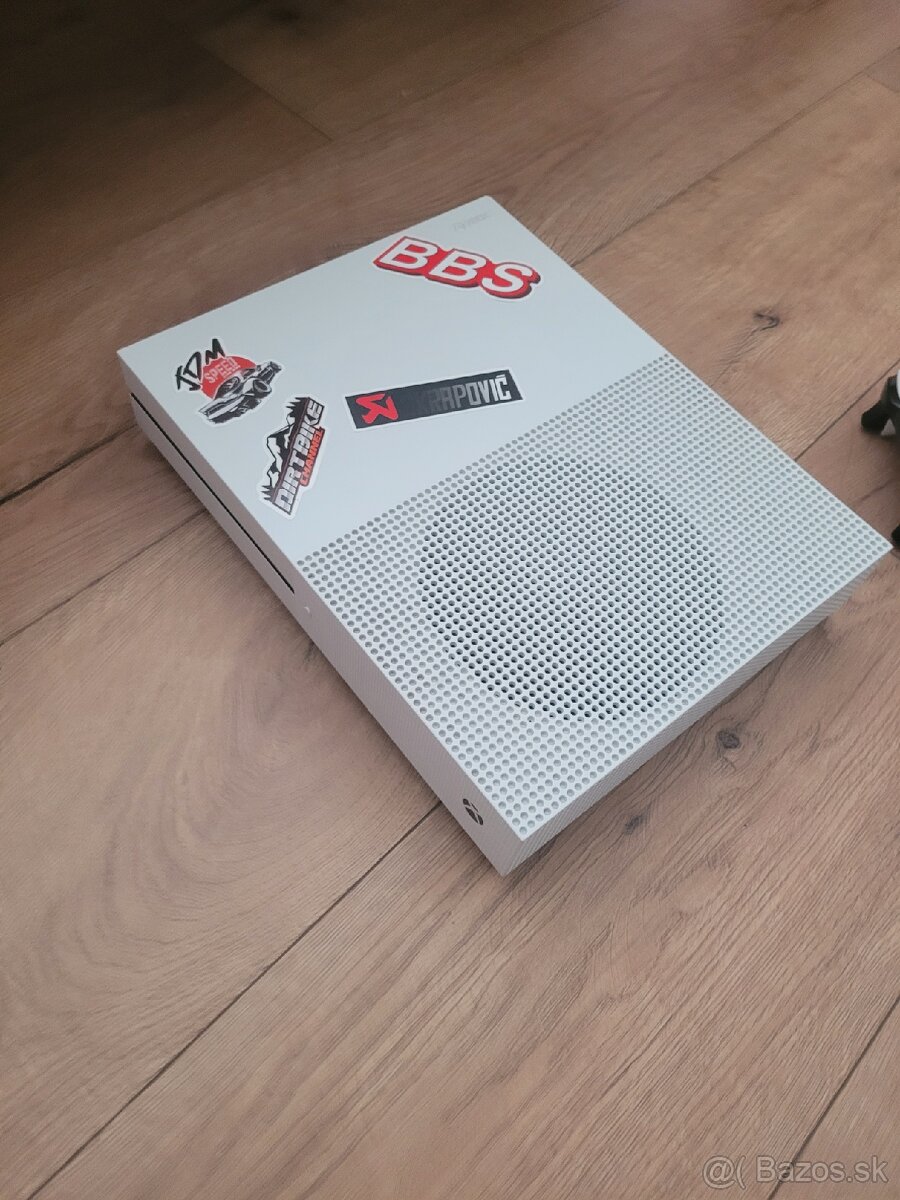 Xbox one s - 3
