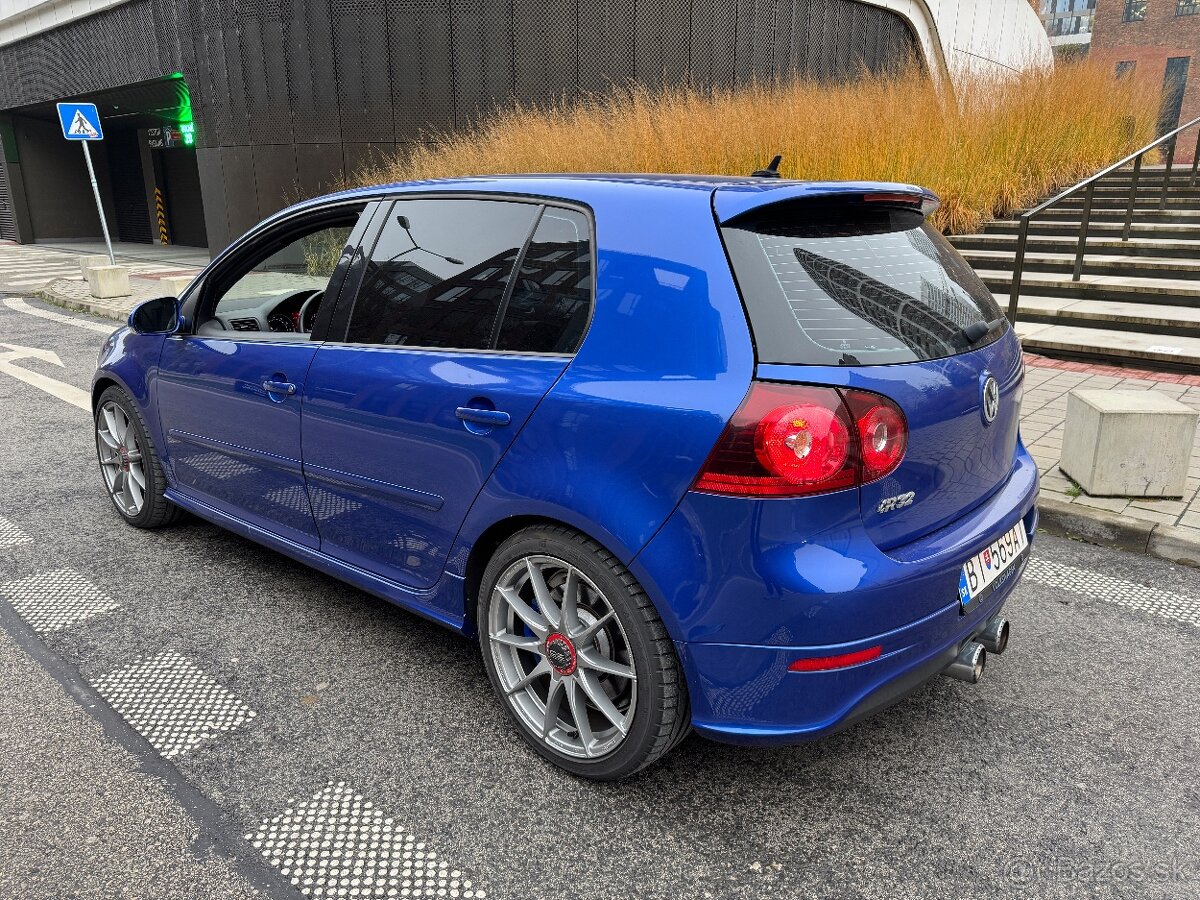 VOLKSWAGEN GOLF R32 3.2 V6 - 3