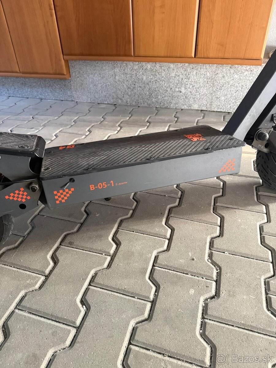Elektricka Kolobezka Kukurin G4 - 3