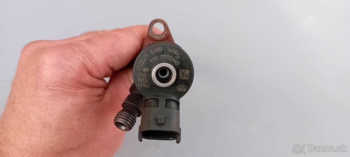 Vstrekovač CR Bosch 0445110311,188,297,239,259 - 3