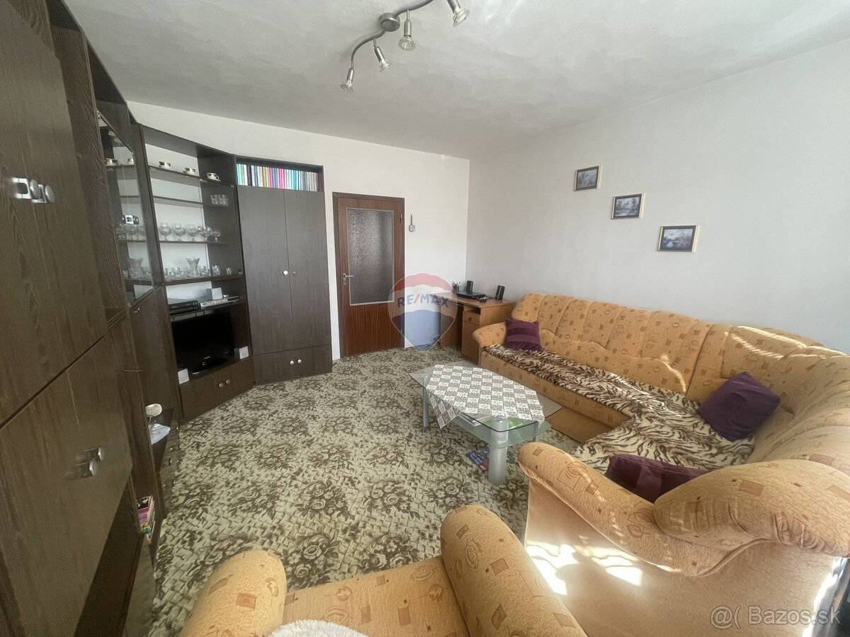 Na predaj 3i byt na ulici 9. mája v Brezne - 3