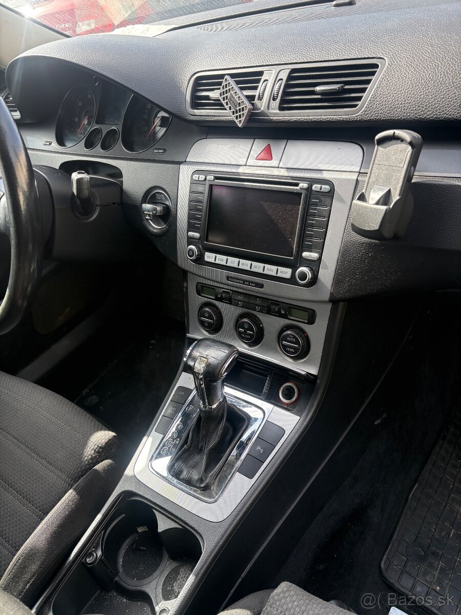 Rozpredam Passat b6 variant 2.0tdi dsg - 3