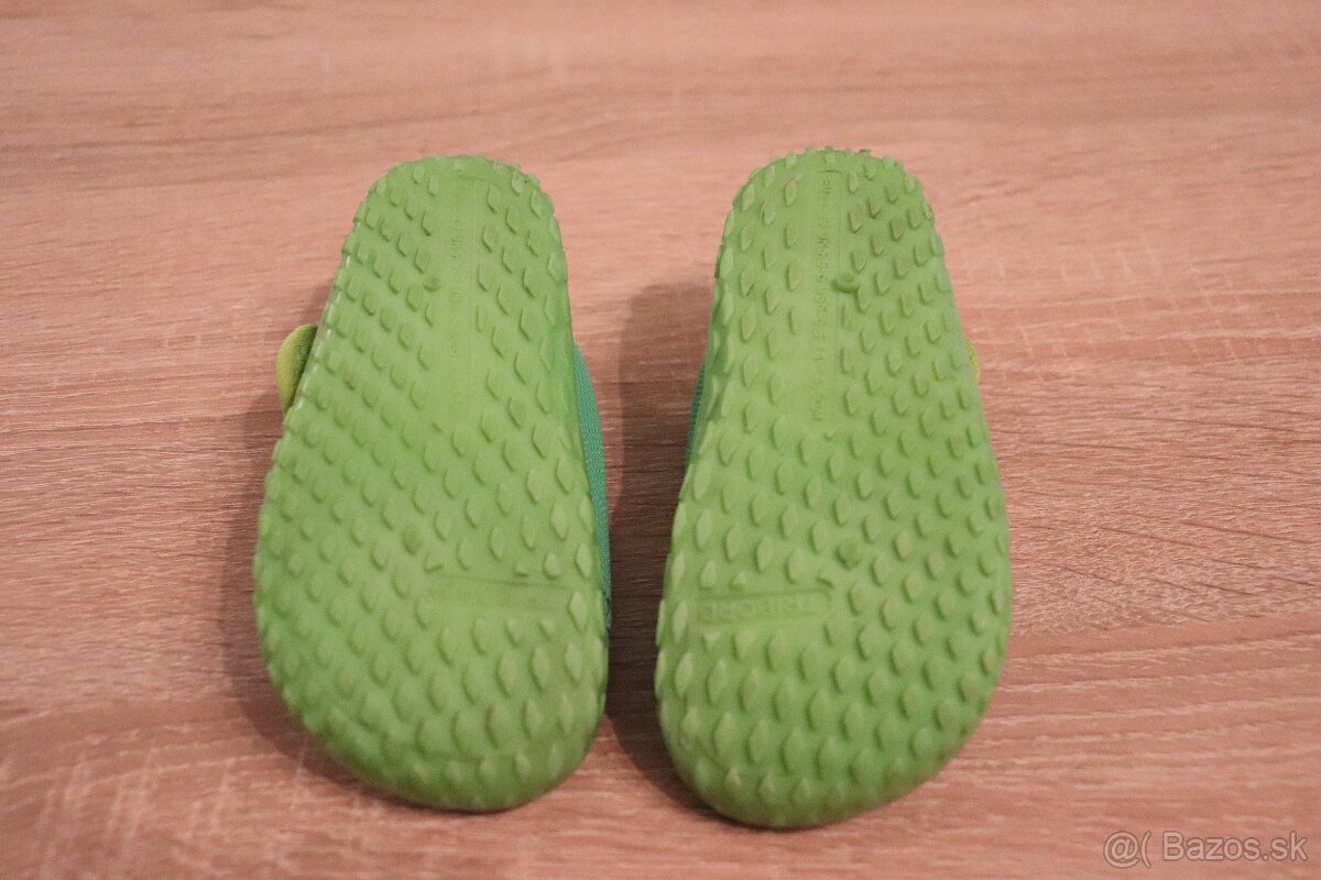 Papucky c. 22 - 3