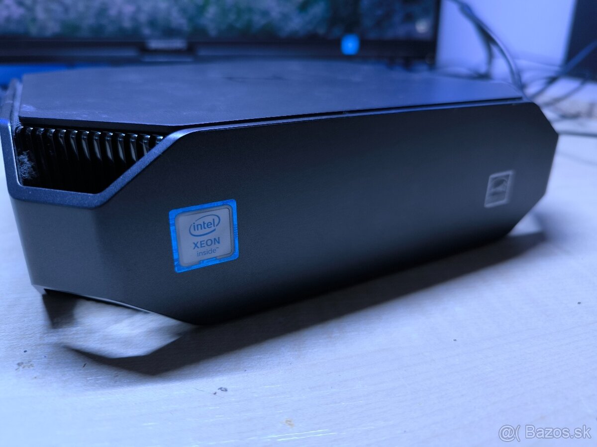 Predám počítač HP Z2 Mini G3 Intel Xeon E3-1225 3.30 GHZ - 3