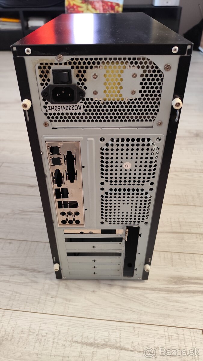Pc skriňa - 3