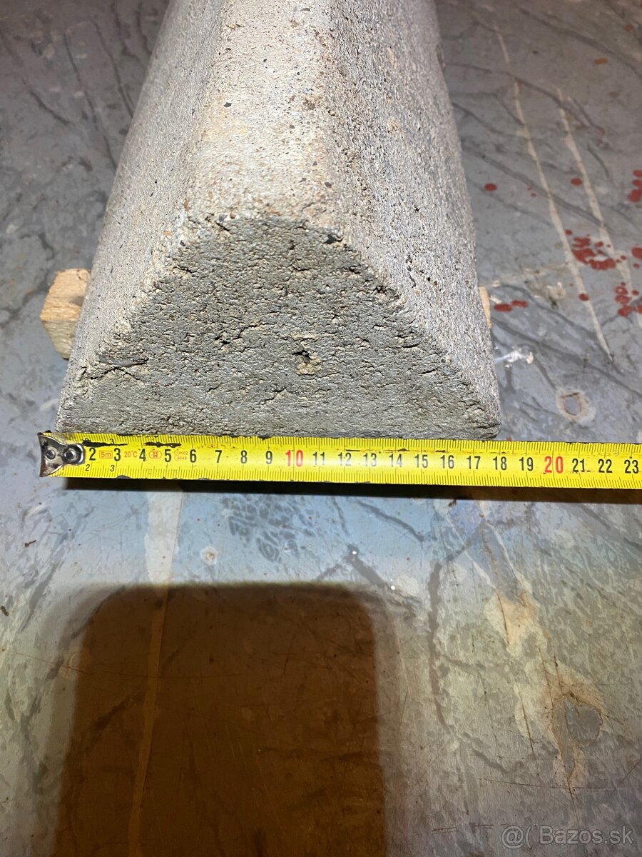 Medza/hraničný stĺpik - 3