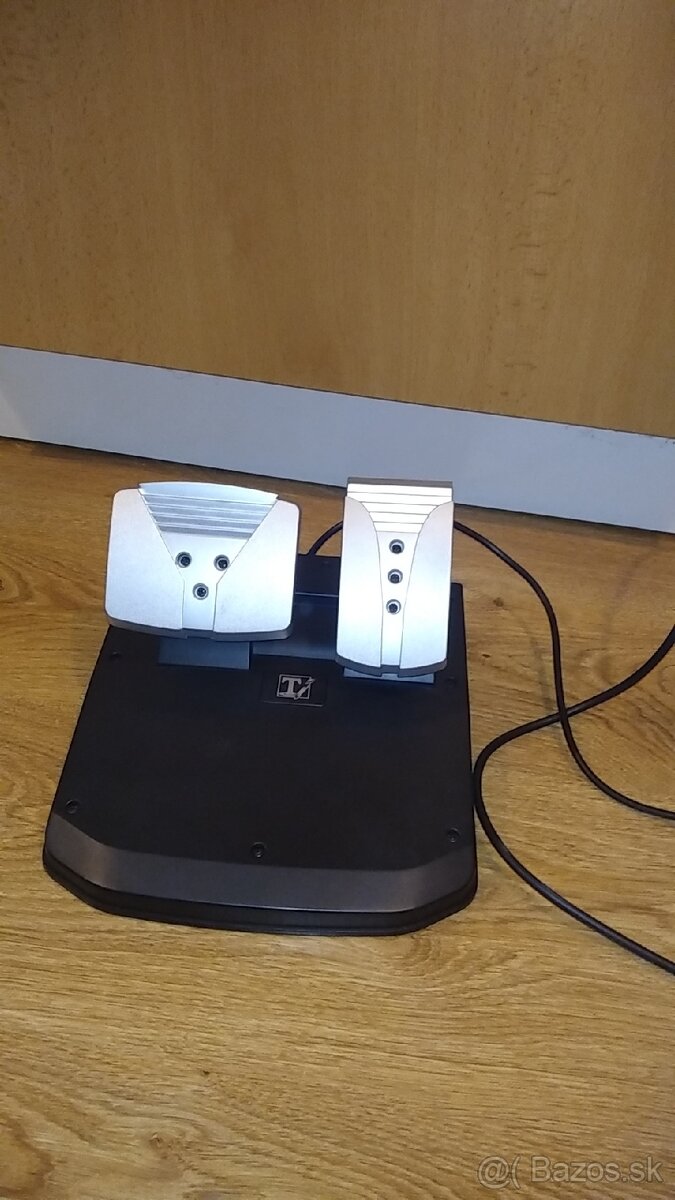 Herný volant s pedálmi - 3