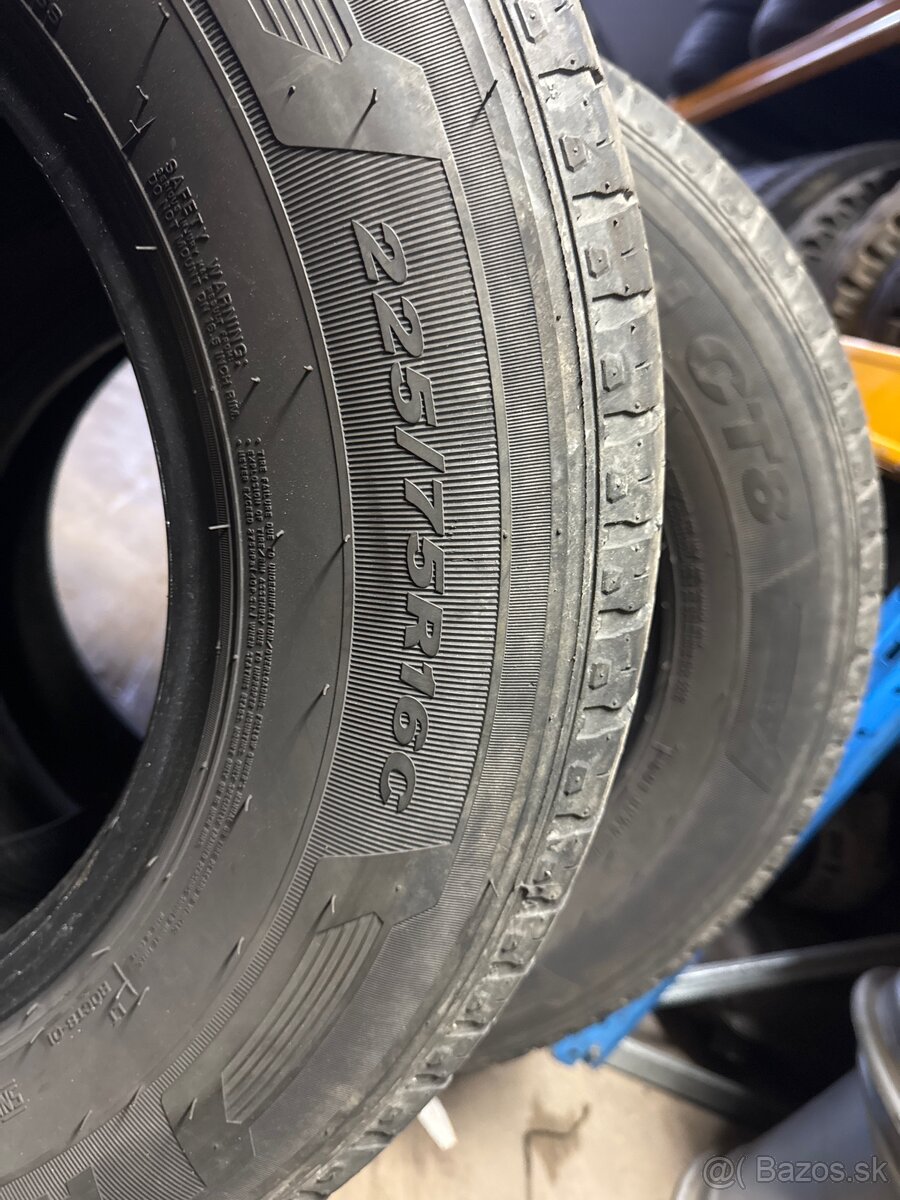 225/7R16 C Nexen - 3