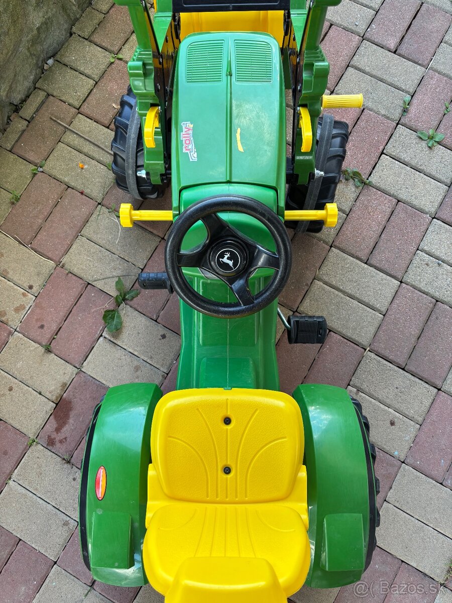 Traktor na pedalovanie - 3