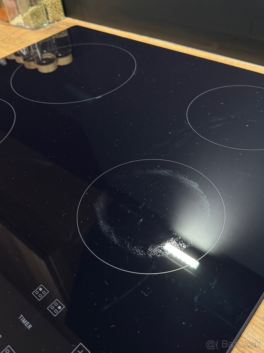 Sklokeramická varná doska Whirlpool - 3