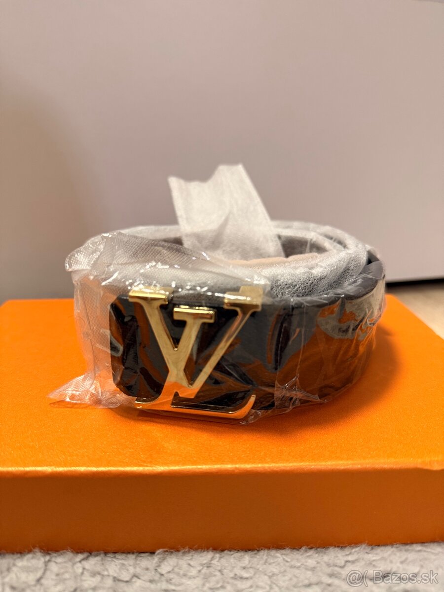 Burberry set a Louis Vuitton set - 3