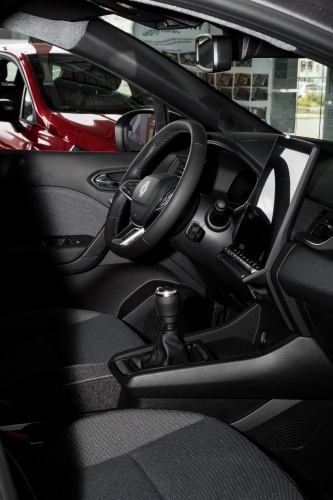 Captur mild hybrid 140k Techno - 3