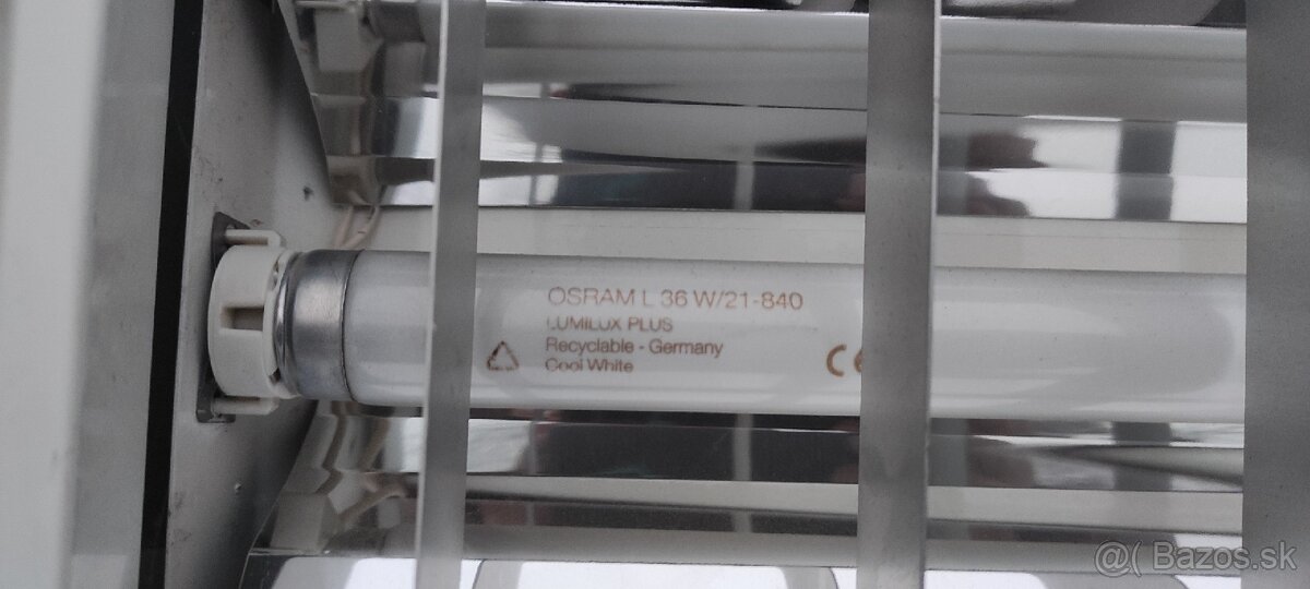 Neonkove svietidlo - 3