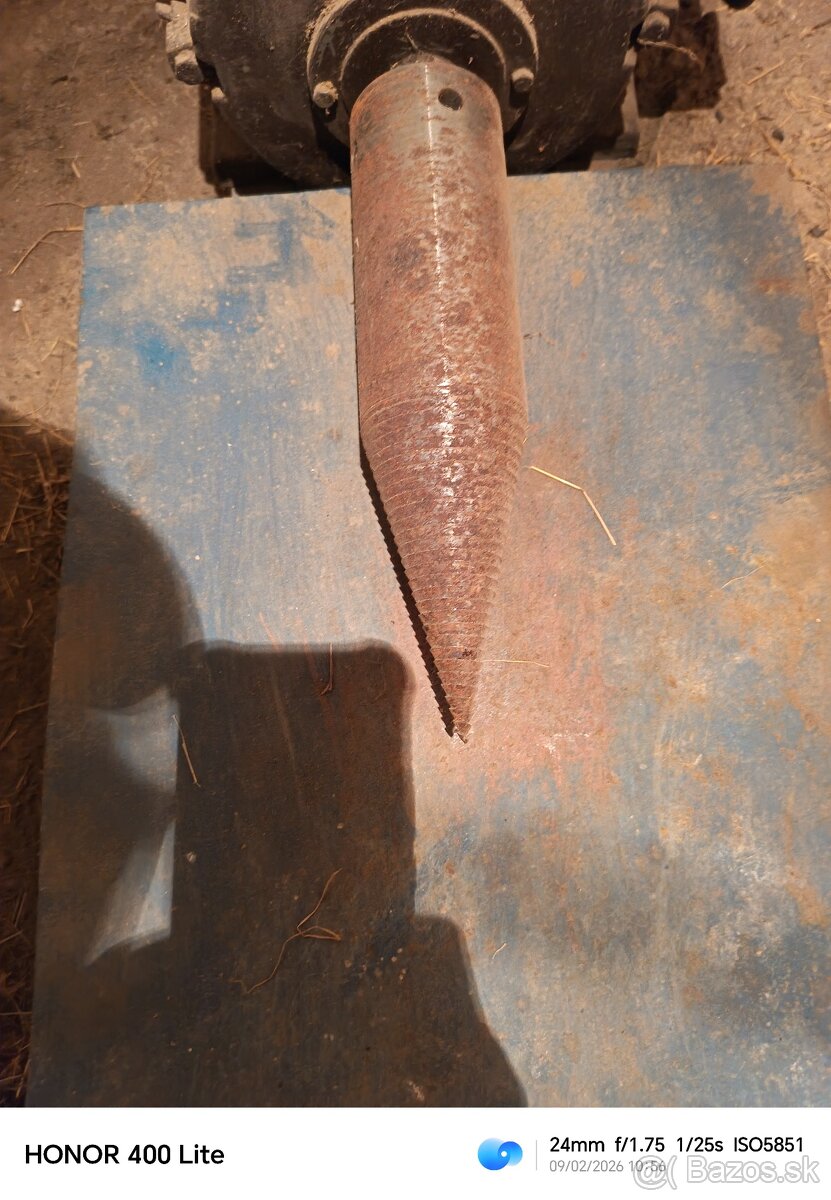 Štiepacka na drevo - 3