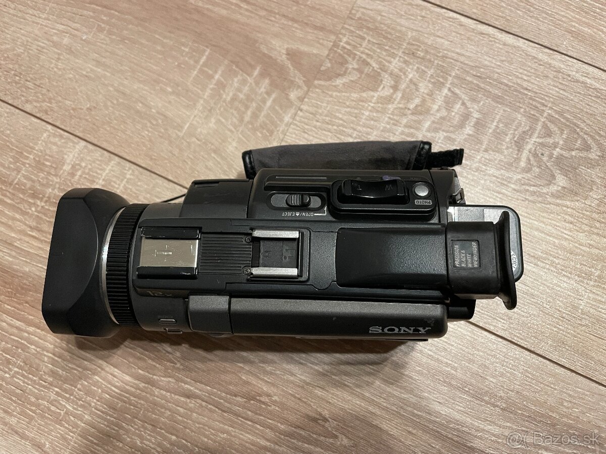 3CCD MiniDV kamera Sony PDX10P - 3