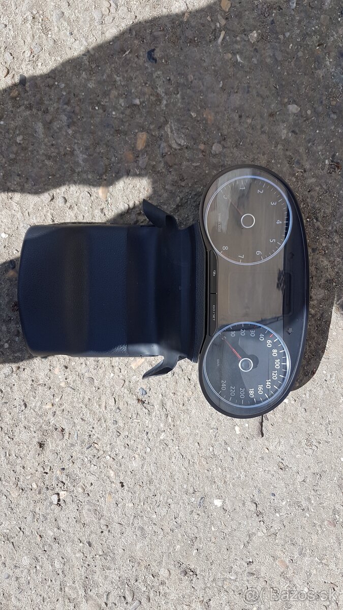 Budíky na Volkswagen Polo 2012 - 3