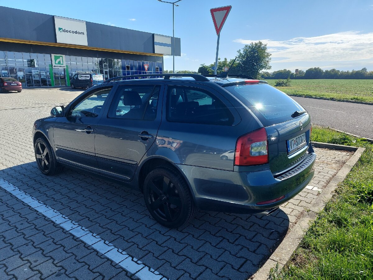 Škoda Octavia combi 2.0 tdi dsg - 3
