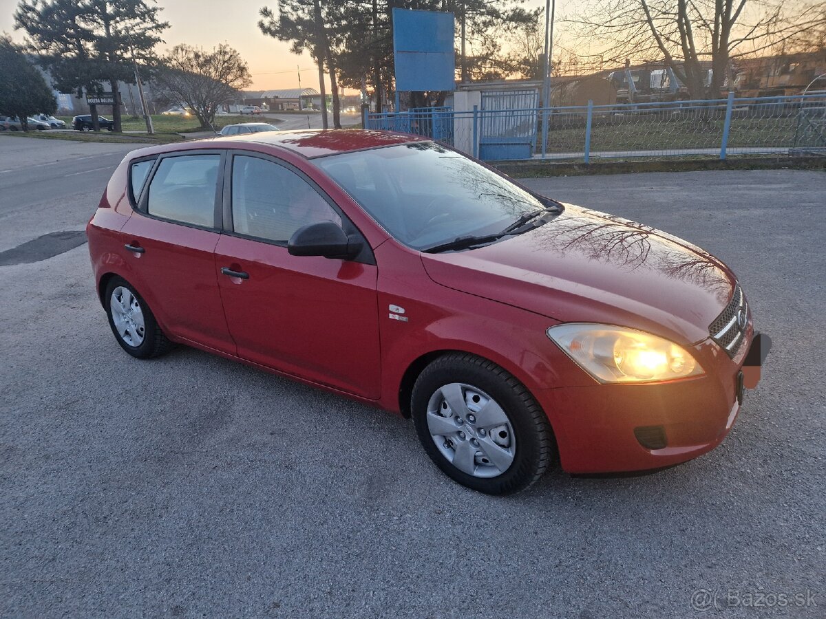 Kia Ceed 1.6 CRDi - 3