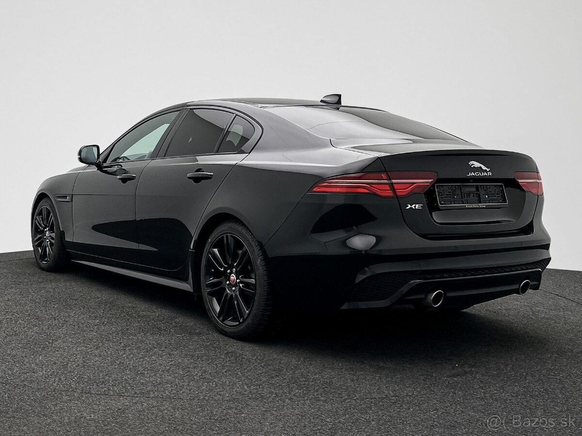 Jaguar XE - 3