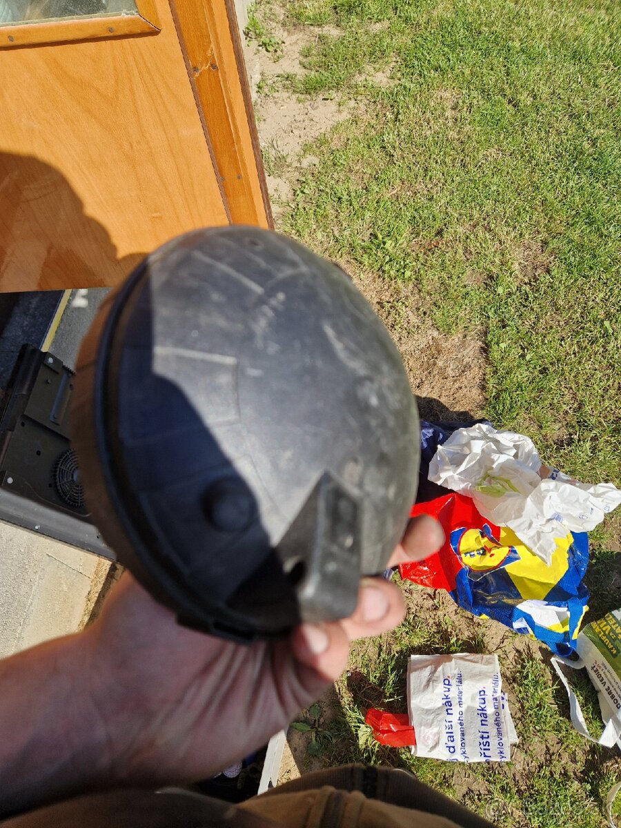 Hmlovky plast sklo, dva kusy pridavne