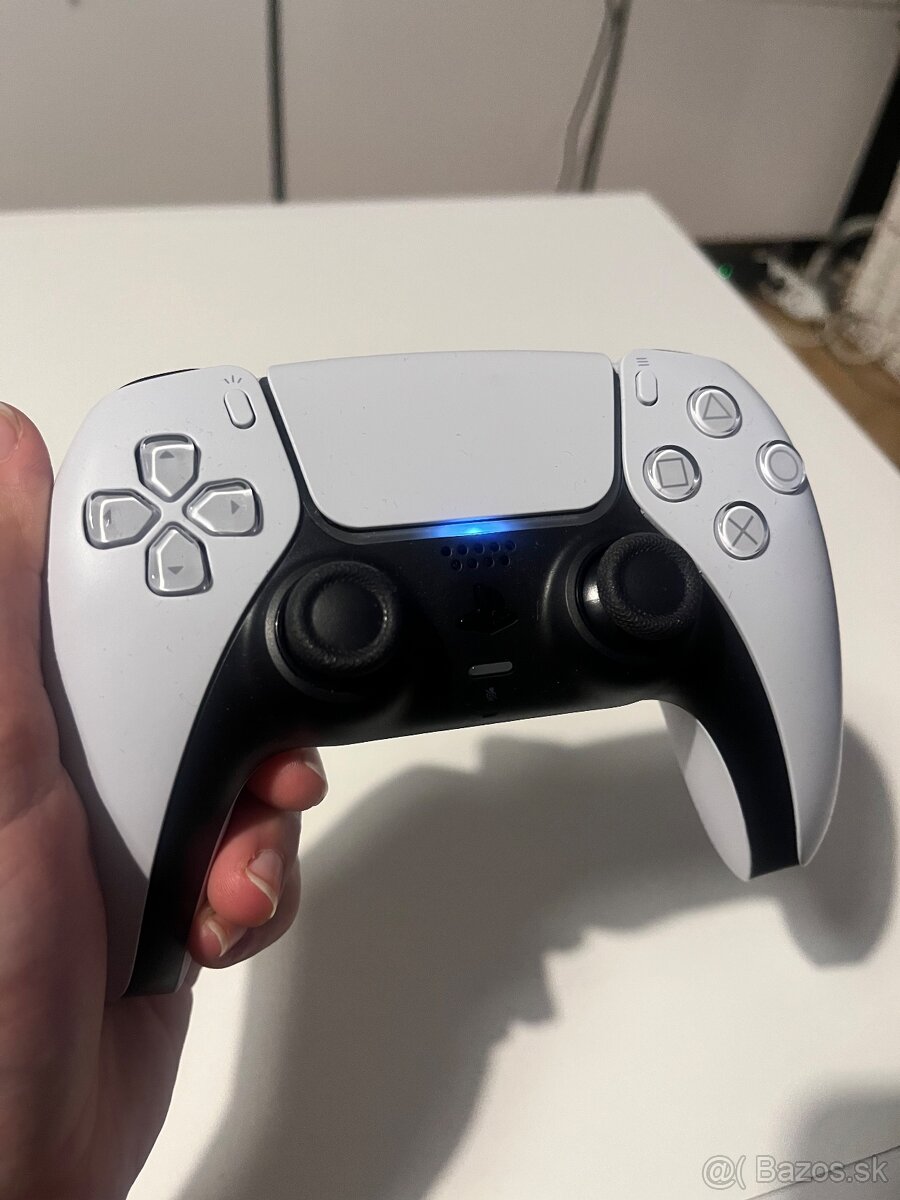 PREDÁM PLAYSTATION 5 s mechanikou - 3