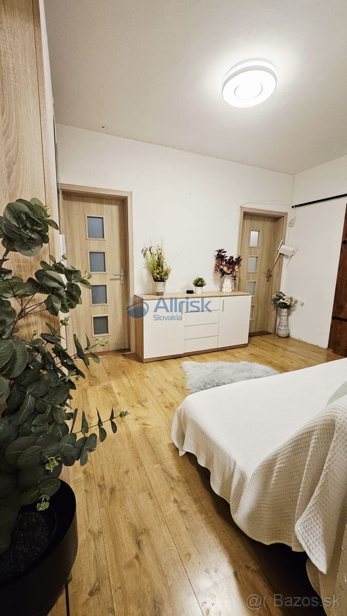 Pekný 3 izbový byt s loggiou na Beňadickej ulici v Petržalke - 3