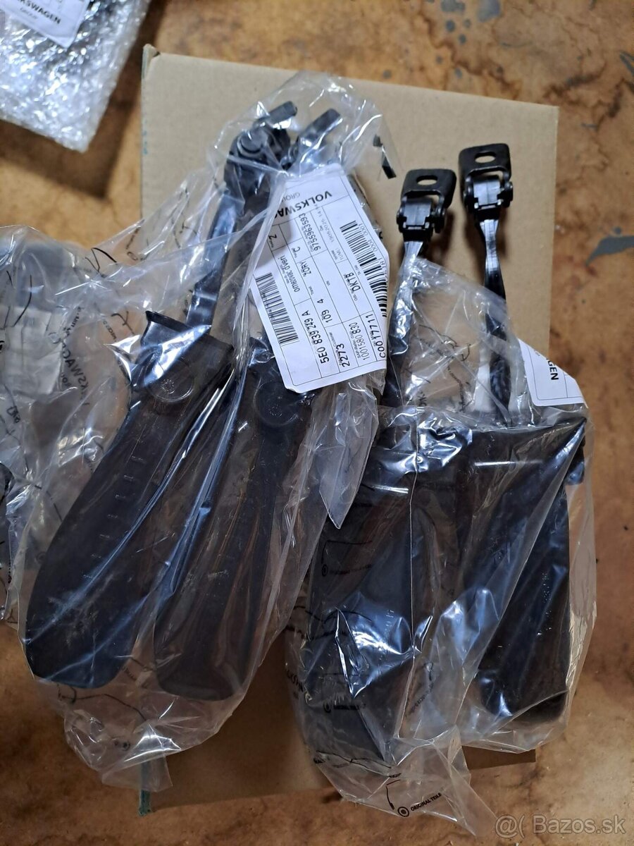 Dverové obmedzovače OCTAVIA 3 - 3