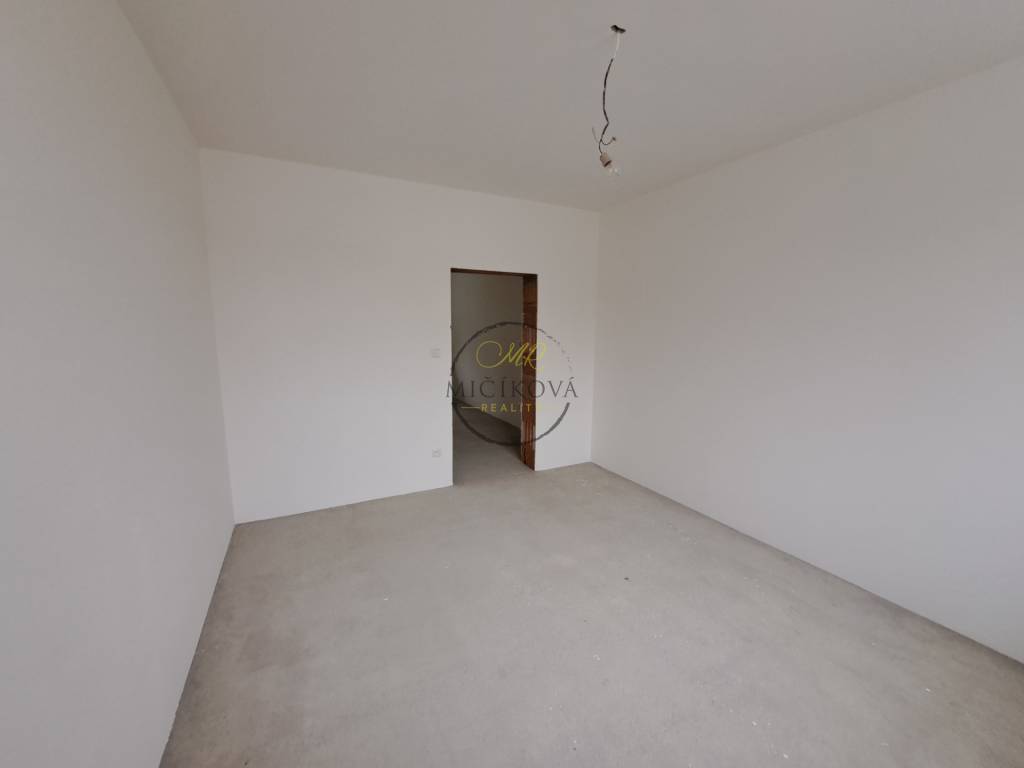 Predáme 3-izbový byt v novostavbe, Veľké Zálužie okr. Nitra - 3