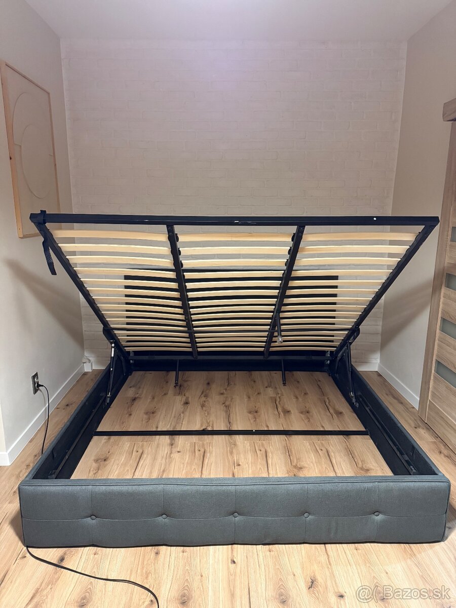 Manželská posteľ 180x200 - 3