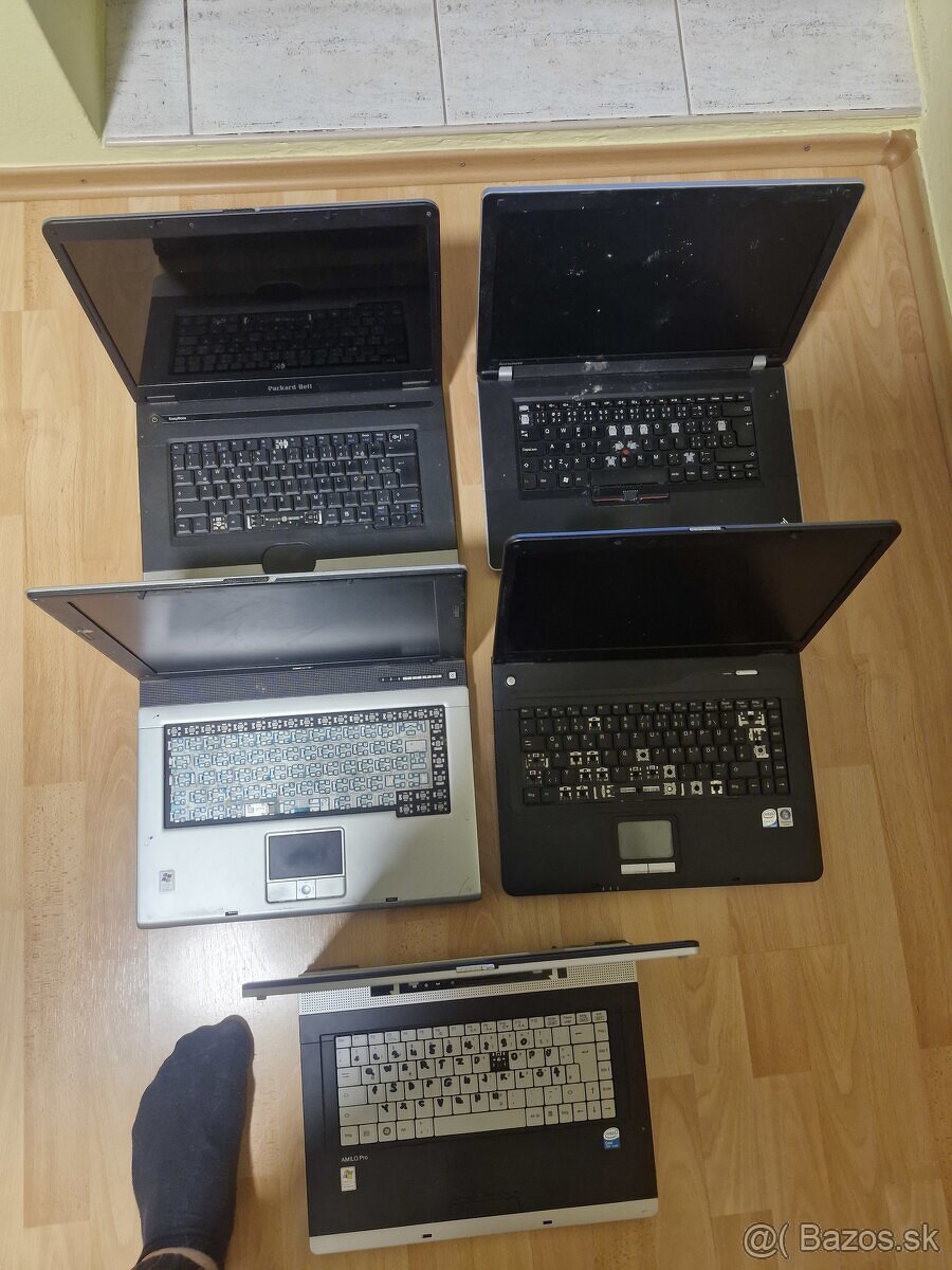 Predám notebooky na náhradné diely - 3