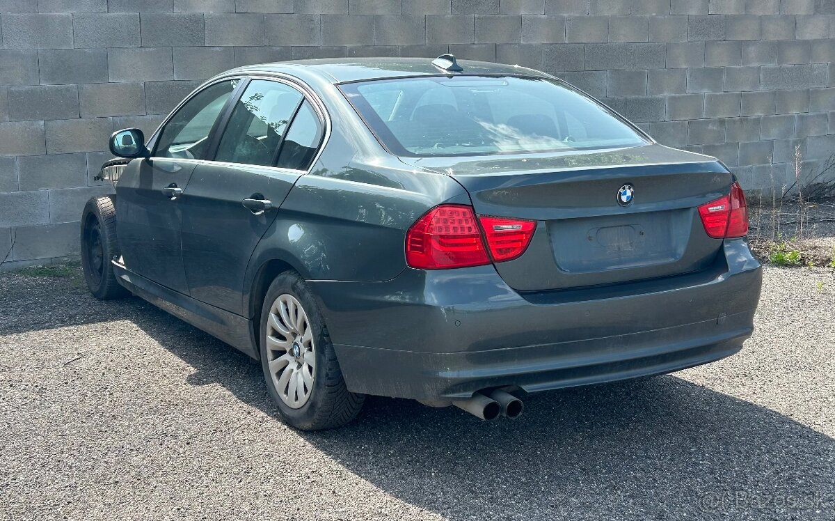 ROZPREDÁME BMW E90 325i/330i Facelift - 3