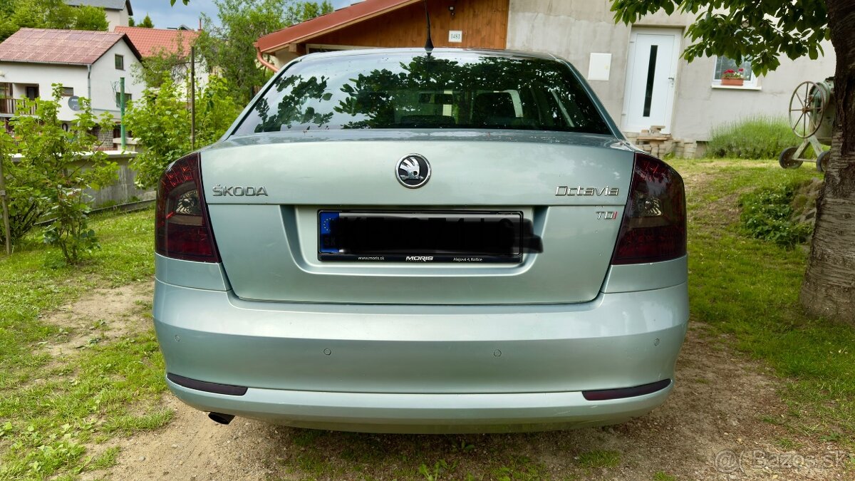 Škoda Octavia 2 Liftback Facelift - 3