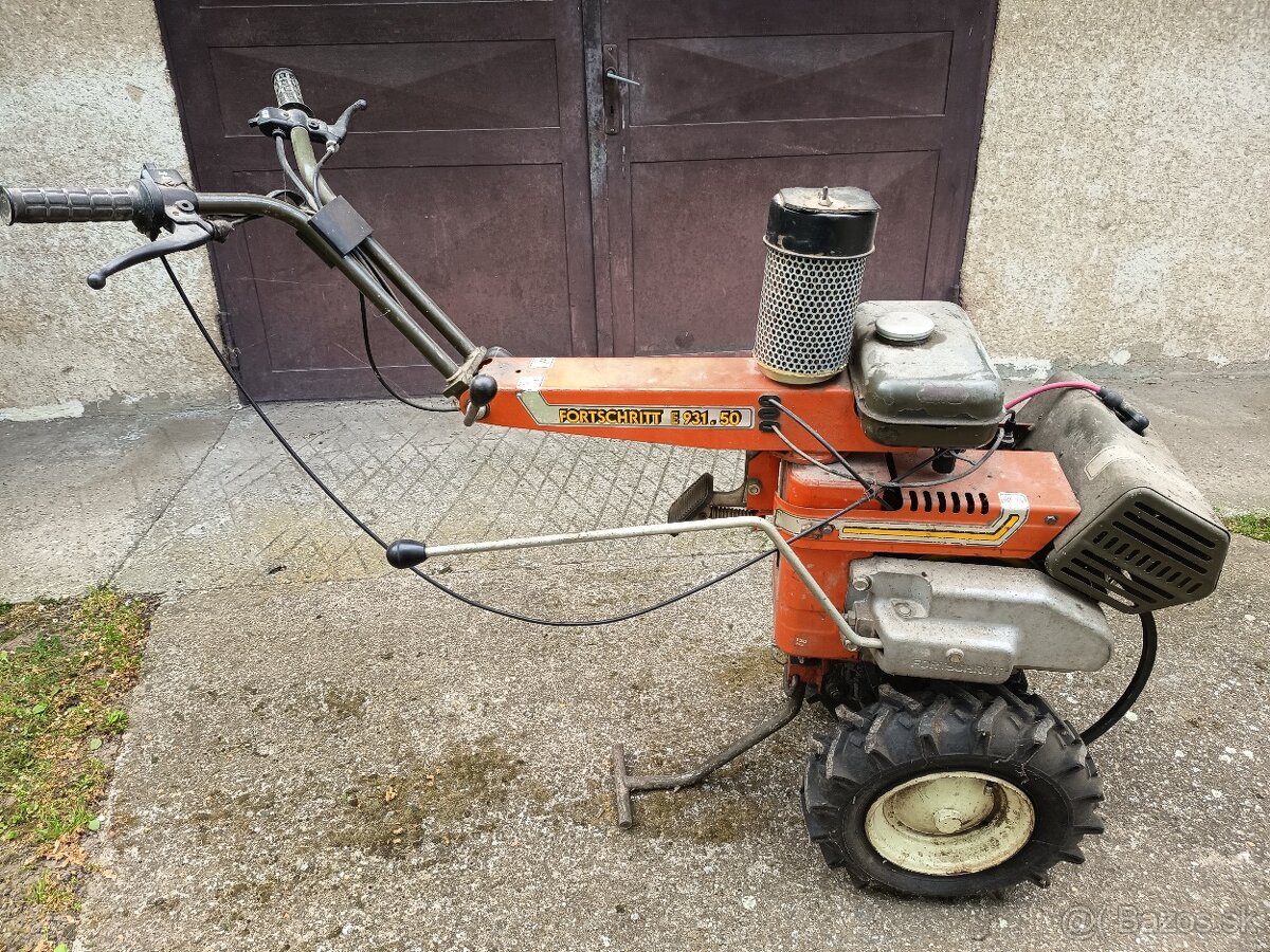 Malotraktor FORTSCHRITT - 3