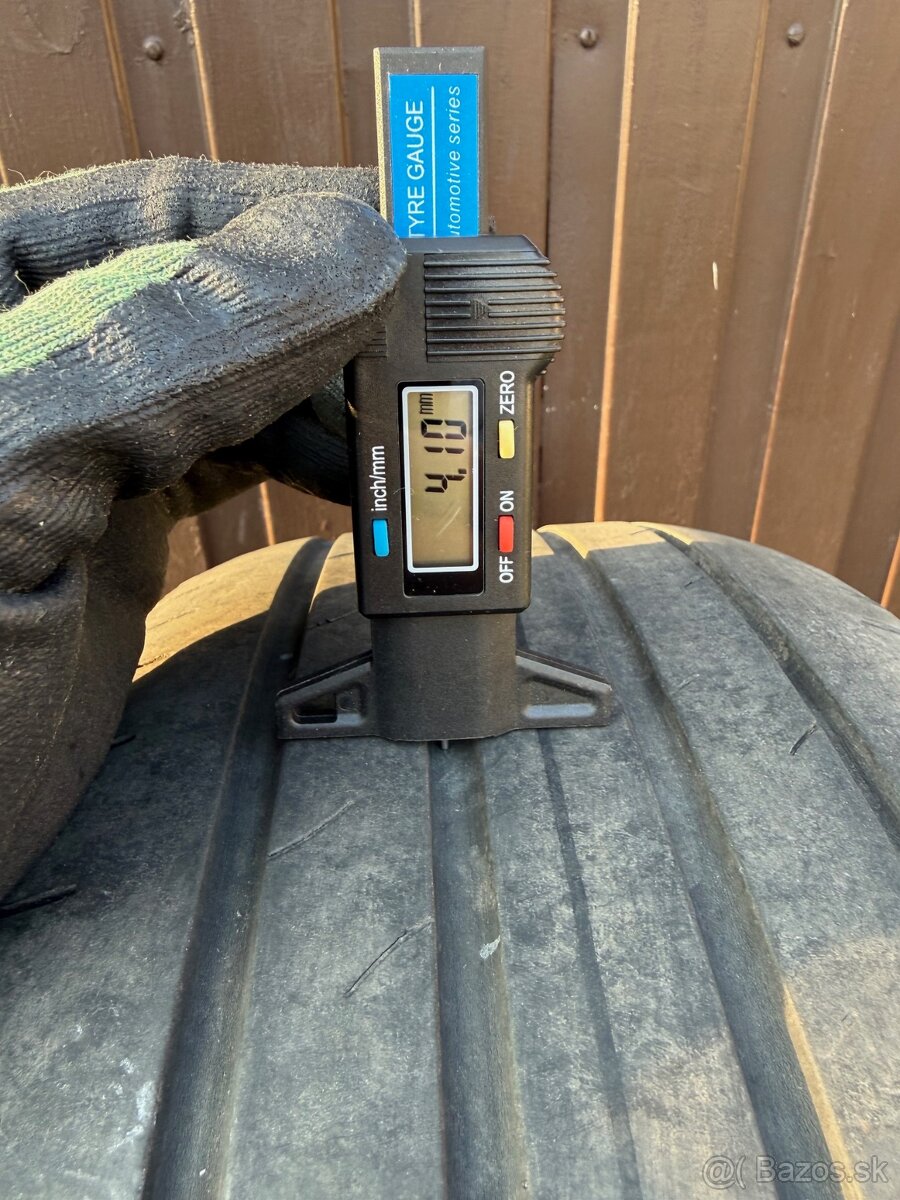 Letné pneu Goodyear 215/55 R17 - 3