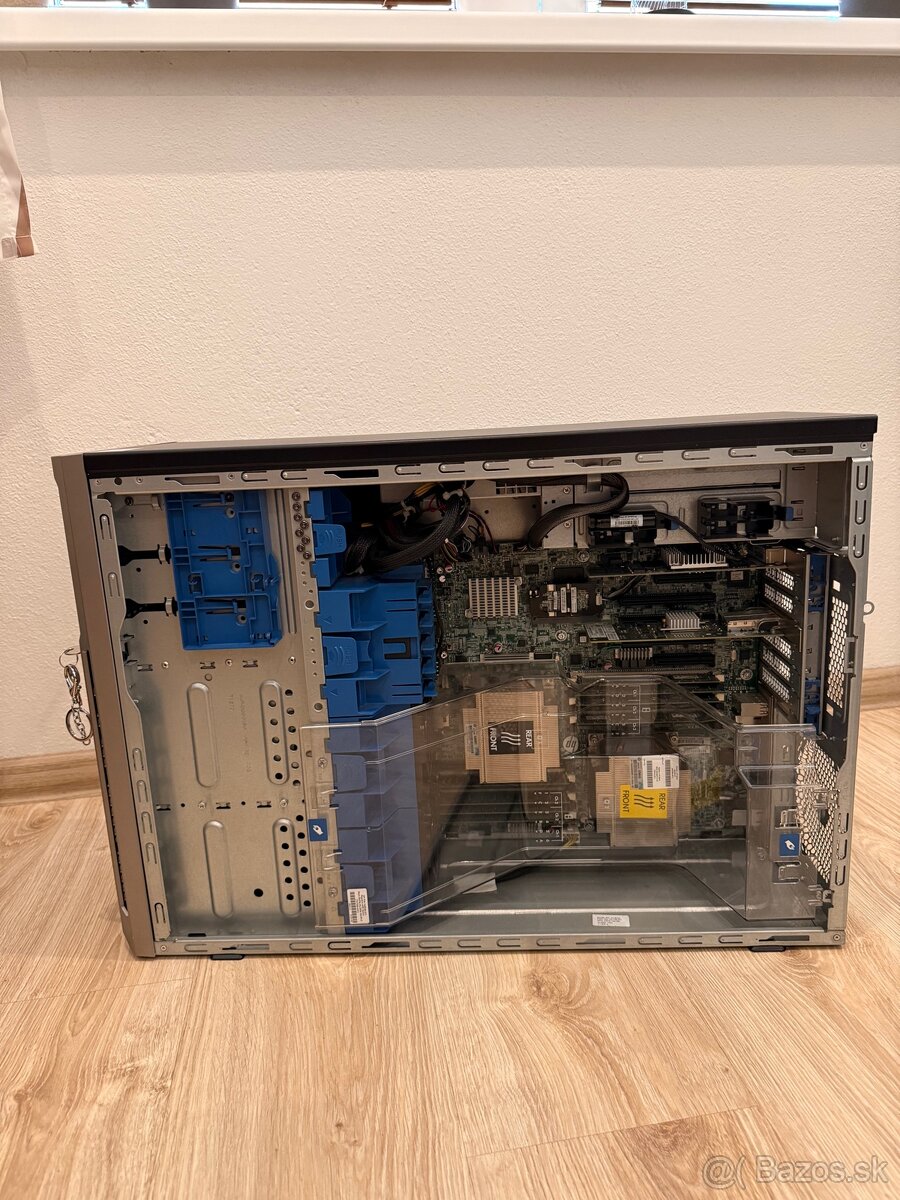 HP ProLiant ML350e Gen8 v2 server - 3